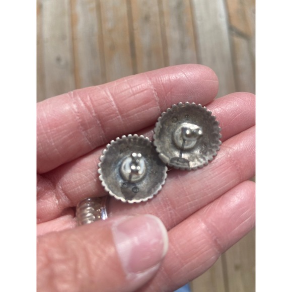 Sterling Silver Concho Stud Earrings Southwestern Sunburst Scalloped 925 Studs - Picture 7 of 7
